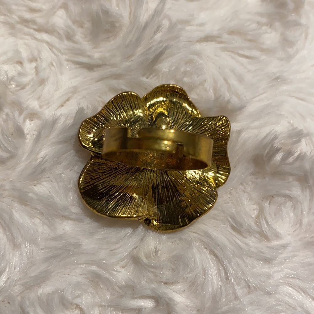 Cache Gold Rose Ring - Picture 8 of 9